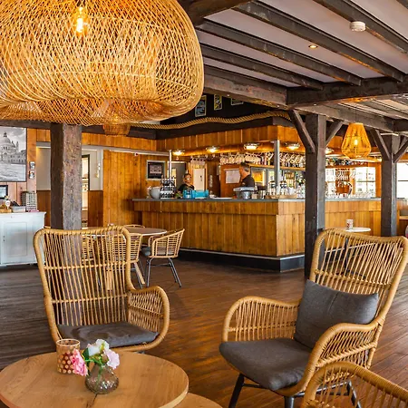 Europarcs Bad Hoophuizen 홀리데이파크 4*